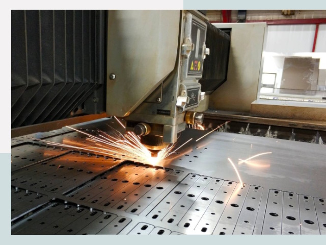 Лазерная резка металла в Новокузнецке от 616 руб.